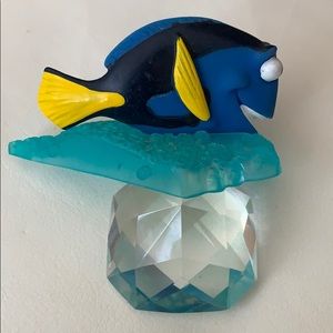 Finding Dory figurine